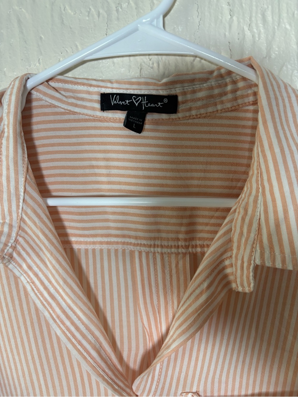 Velvet Heart Peach and White Striped Button-Front Shirt Women Size Large - Picture 2 of 15